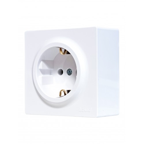 Розетка с заземлением Lezard Leto (752-0200-122B)