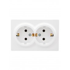 Розетка с заземлением двойная