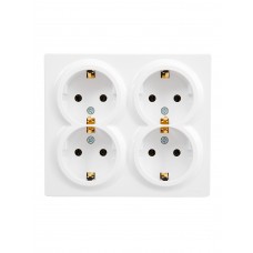 Розетка с заземлением четверная