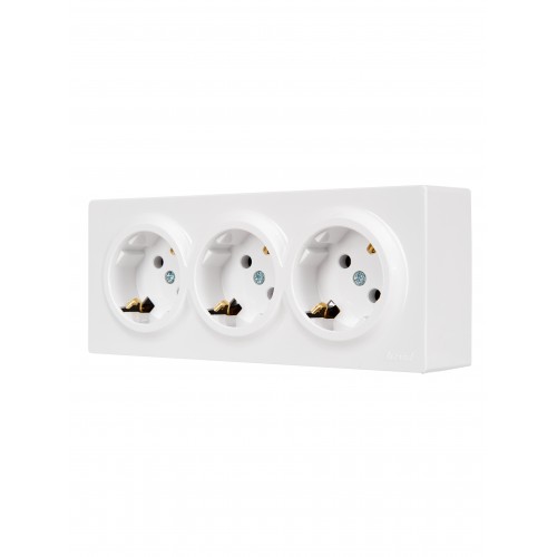 Розетка с заземлением тройная Lezard Leto (752-0200-127BUP)